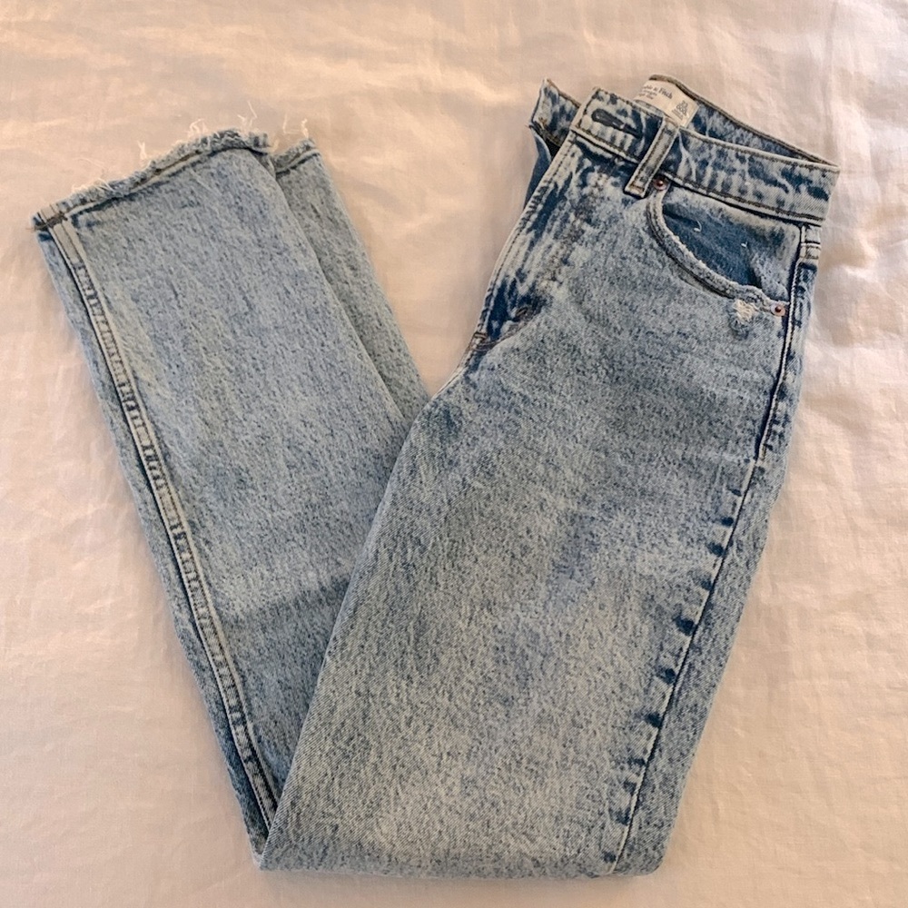 Abercrombie & Fitch The 90s Straight Ultra High Rise Jeans